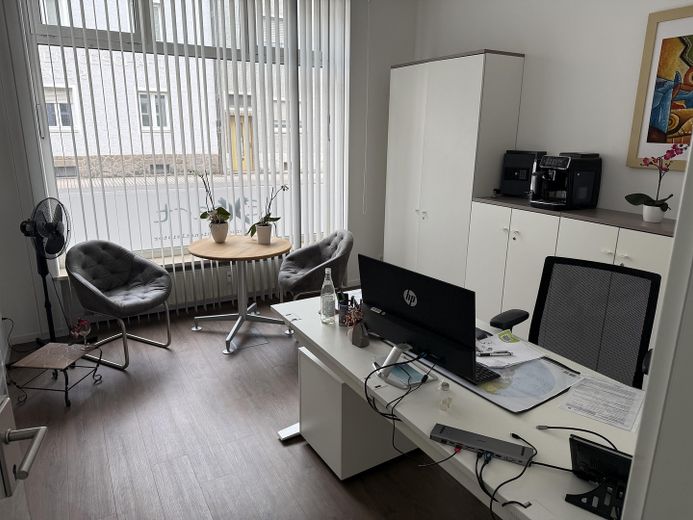 Oberpfalz’daki Weiden’in en iyi konumunda aydınlık ofis kiralık – Fotoğraf 10