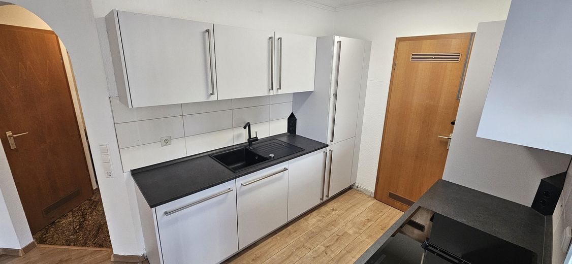 3,5‑Zimmer‑Gartenwohnung in Weil im Schönbuch – bezugsfrei ab sofort! – Küchenzeile mit Wasseranschl.