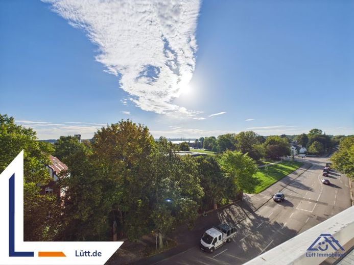 Dachgeschosswohnung 4 Zimmer zur Miete in 24106 Kiel Wik | Lütt Immobilien Kiel – Foto 1