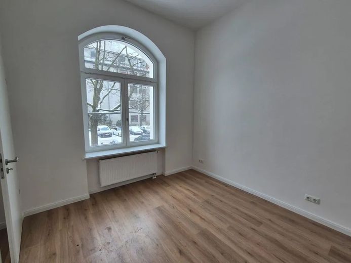 شقة جميلة من غرفتين في برلين فيدينغ – Schlafzimmer
