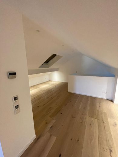 Kernsanierte Doppelhaushälfte in Heroldsberg – Einziehen statt renovieren – Foto 16