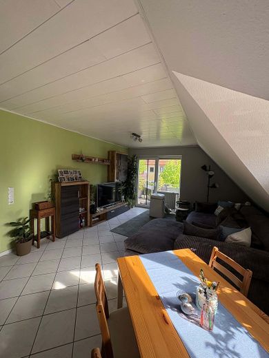 Habiter à proximité du centre avec place de stationnement – Wohnzimmer