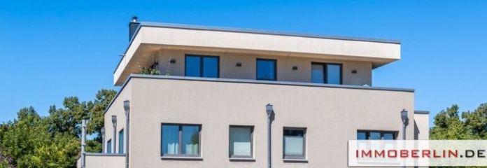 IMMOBERLIN.DE - Exzellentes KfW-55-Wohn-/Geschäftshaus mit Seeblick-Wohnung