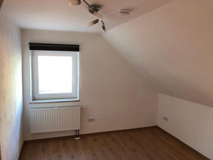 Odnowione mieszkanie 2-pokojowe o powierzchni 39 m² w Augsburgu – bezpośrednio od właściciela, bez pośrednika, 2 pokoje z kuchnią i łazienką – Zdjęcie 14