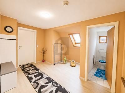 VIEL PLATZ FÜR FAMILIE UND ARBEIT – 1788514060_cc08756.jpg