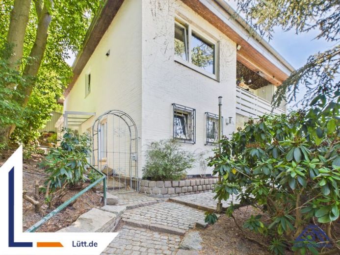 Casa unifamiliare ristrutturata in vendita a 24220 Flintbek | Lütt Immobilien Kiel | Senza commissioni per gli acquirenti – Foto 1