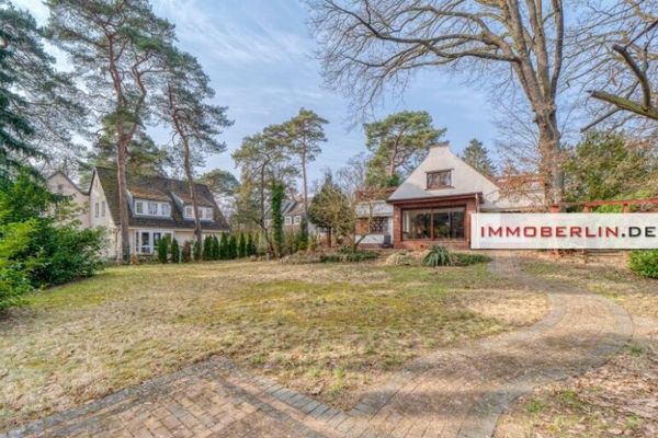 IMMOBERLIN.DE - posizione top vicino al centro! Confortevole casa con grande giardino vicino all’Havel