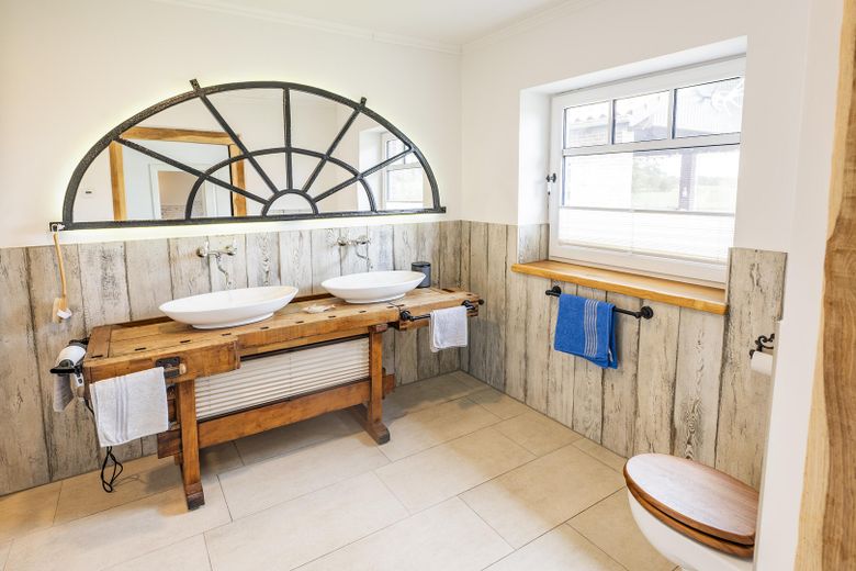 Exklusives Landhaus Resthof in Alleinlage  kernsaniert, mit Weitblick über Wiesen – Foto 15