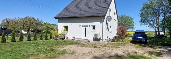 Hausansicht von Straße 1