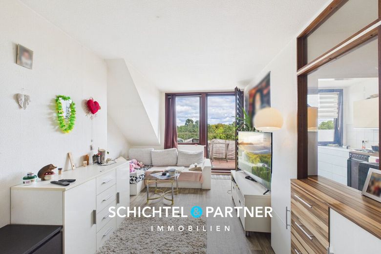 Gröpelingen | Vermietetes Ein-Zimmer Apartment mit Balkon und Fahrstuhl – S&amp;P | Wohn- und Schlafzimmer