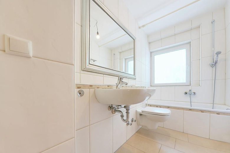 Appartamento maisonette con terrazza, giardino e balcone – senza provvigione ad Alterlangen – Foto 38