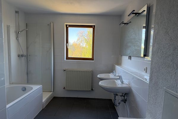 Renovierte 3-Zimmer-Wohnung mit Einbauküche in Altensteig