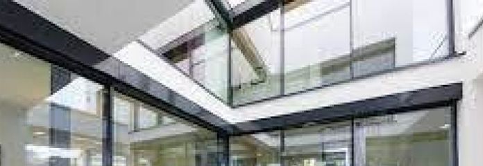 Haus der Extraklasse ist mit viel Glas, und sucht seines Gleichen ! Mit Grundstück berechnet !