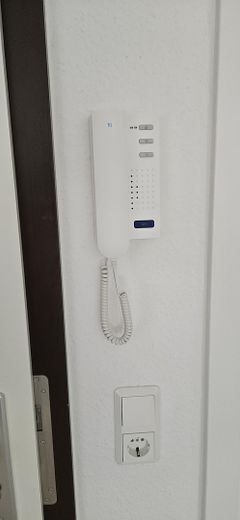 Modernisiertes 1-Zimmer-Apartment in Köln-Junkersdorf, SpoHo-nah – Flur
