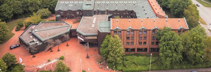 Aussenansicht Gebäudekomplex