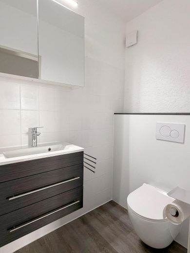 4er-WG Neugründung in Konstanz – frisch modernisiert, große Gemeinschaftsküche & Balkon – Gäste-WC