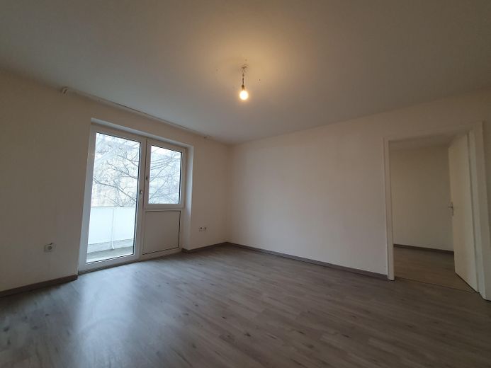 Beautiful 3-room apartment with balcony, KW11 – WohnEsszimmer