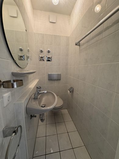 Balkonlu, şömineli ve opsiyonel garajlı çekici 2 odalı daire – Photo 5
