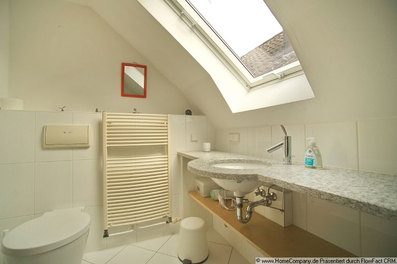 Studio apartment in Dortmund’s Körne district, enjoying lots of natural light and with flat-rate internet – d449e7371290f2b0fc55bb4697c3a093103ff9ce.jpg