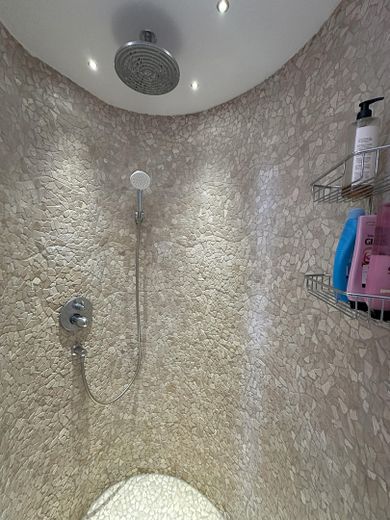 Dusche
