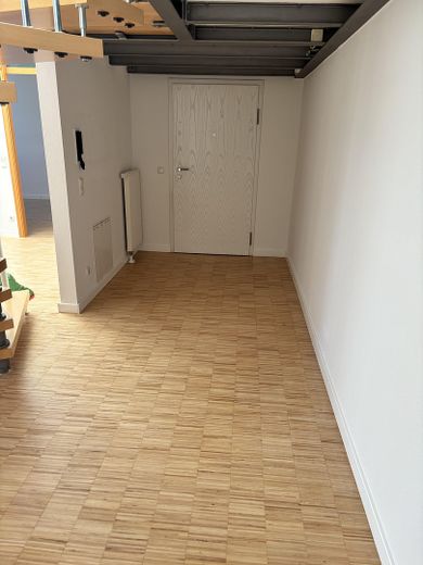 Sobre los tejados de Leipzig: dúplex de 2,5 habitaciones con 25 m² de terraza-solárium en la azotea en Rosental/Zoo – Foto 6