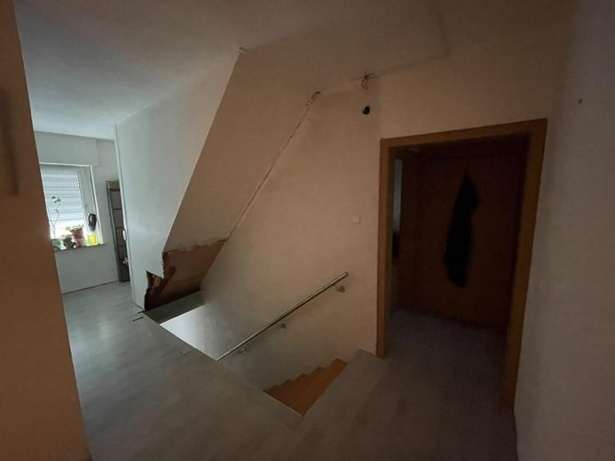 Wohn- und Geschäftshaus mit Ladenfläche, Nebengebäude, Garagen&Ausbaupotenzial in Nordkirchen-VHB – Flur Obergeschoss