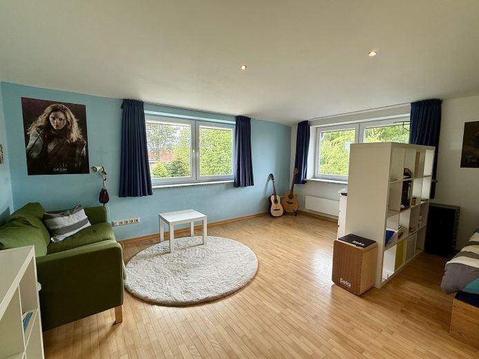 Großzügiges Einfamilienhaus – फोटो 19