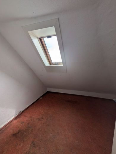Löhne-Gohfeld — bezugsfreies Anlageobjekt mit Entwicklungspotenzial – Büro DG