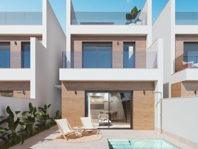 Letzte Bestand-Villa mit schöner Aussicht und großem Solarium – Foto 1
