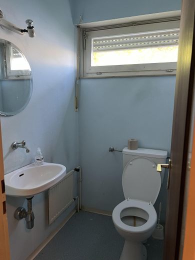 Gäste-WC im Erdgeschoss