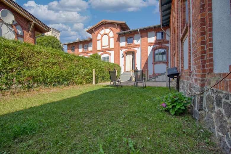 Klein Helle: Historisches Gutshaus mit parkähnlichem Grundstück in idyllischer Feldrandlage – Foto 18