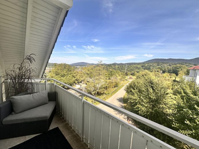 4-Zimmer-Maisonette in Bestlage am Kelterberg – Balkon Schlafzimmer