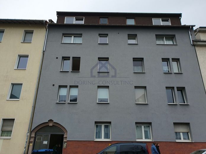 06 Hausansicht Straße