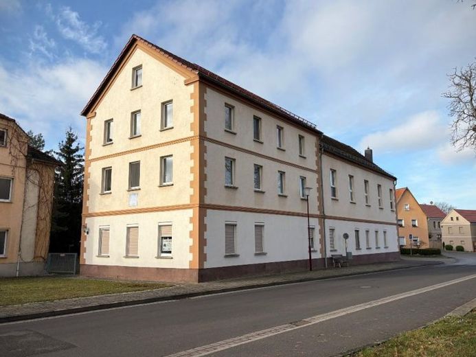 Provisionsfrei!! Nur 35km von Leipzig - Vielseitiges Objekt mit ca. 700m² – Foto 1
