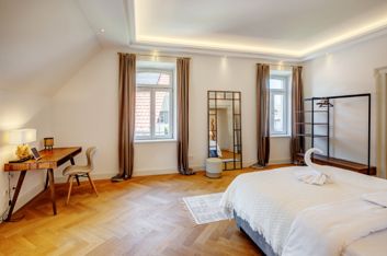 Schlaf-/Arbeitszimmer