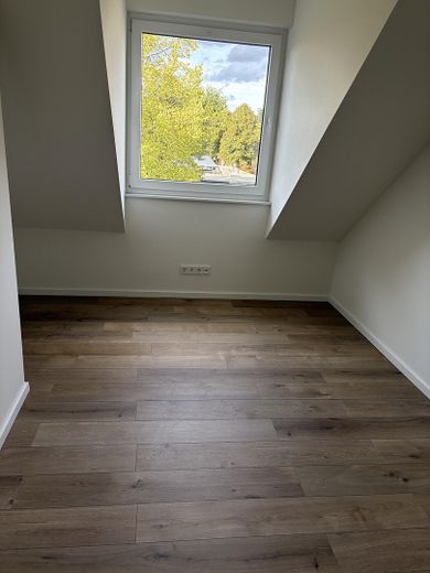 Exklusive 4-Zimmer-Wohnung mit großem Balkon – Foto 16