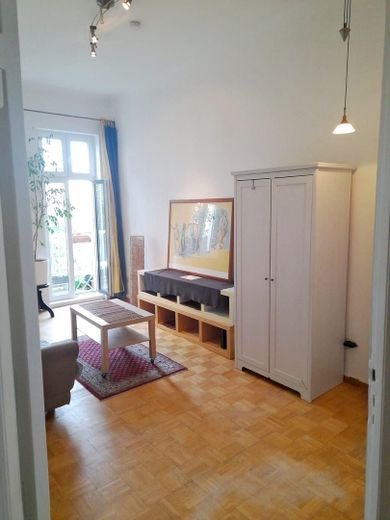 Erstbezug nach Renovierung- 2Zimmer mit Balkon nahe Tempelhofer Feld- provisionsfrei – Wohnzimmer II