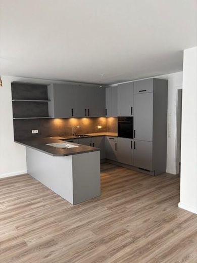 Für Kapitalanleger, direkt an der Elbe, Neubau, Mietrendite 3,8%, Abschreibung 5% – Küche