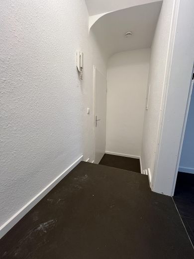 Sanierte 1 Zimmer-Wohnung mit Terrasse in der Altstadt – Flur