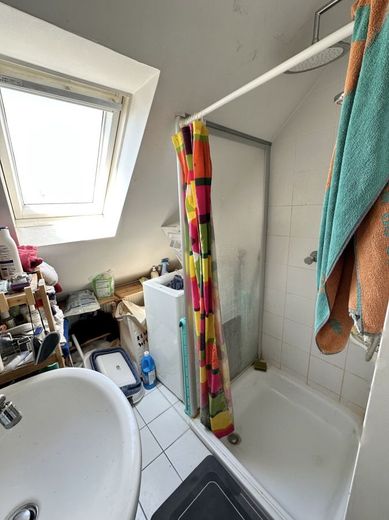 CITYHOUSE: Top-Rendite! Dachgeschosseinheit mit 3 Apartments einer Dachterrasse und Balkon! – Tageslichtduschbad