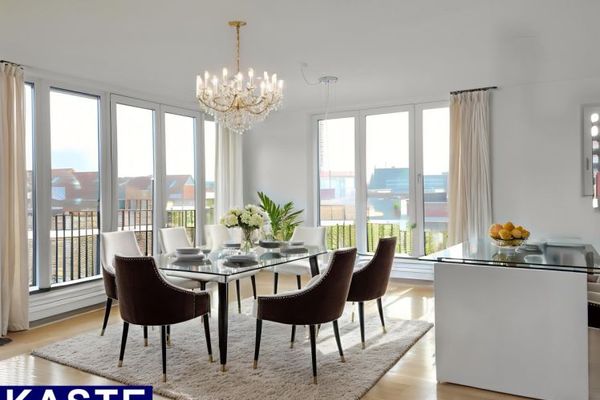 Appartement moderne de 3 pièces à Bothfeld | 2 salles de bains | grand balcon orienté à l’est | garage souterrain | env. 100,5 m²
