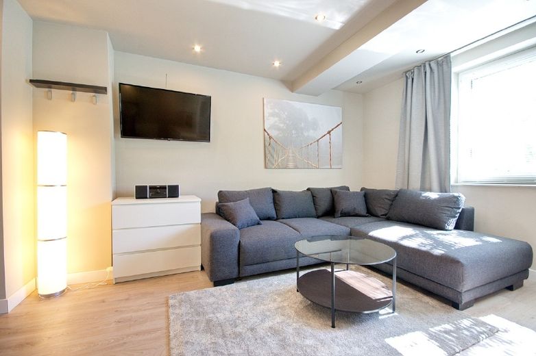 9620816f6f7e4ed2f8bb7ccd1008ff919f8570fb.jpg