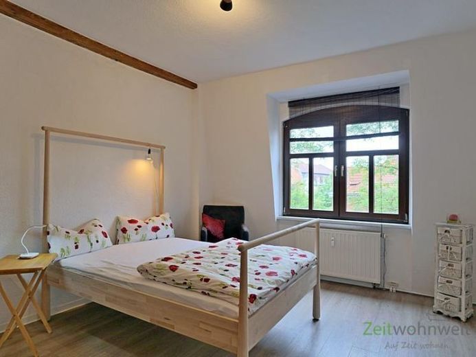 (EF0694_M) Arnstadt: Arnstadt, umeblowane mieszkanie na poddaszu blisko centrum, podłogi winylowe, kuchnia mieszkalna, WLAN w cenie – Zdjęcie 1