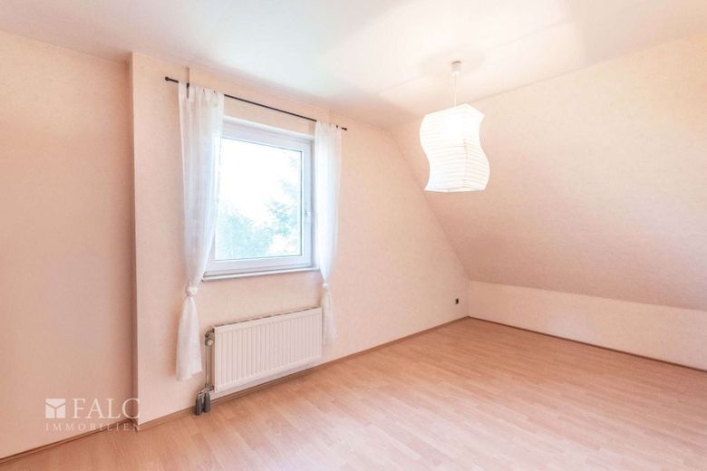 1.OG Schlafzimmer 2