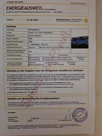 Oberkrämer - interessantes, saniertes & gepflegtes RMH mit Luxusausstattung – Energieausweis