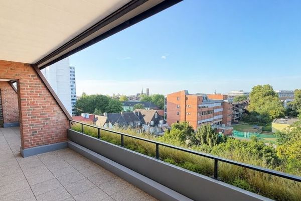 Großzügige 4-Zimmer-Wohnung mit zwei Balkonen und Gestaltungspotenzial