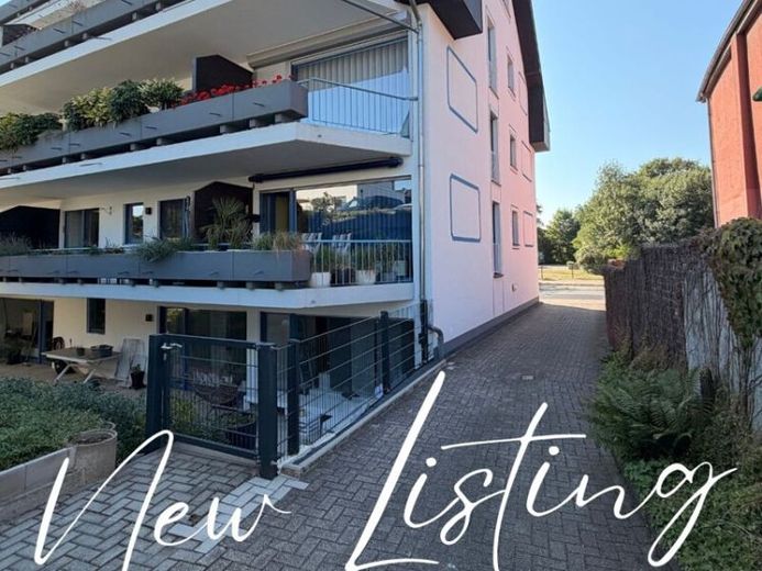 Maisonette-Wohnung mit Galerie, großer Terrasse und Garage – फोटो 1