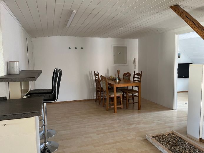 Ess- und Wohnbereich kl. Whg.