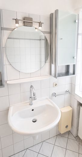 Helle 3-Zimmer-Wohnung mit Balkon – Foto 1