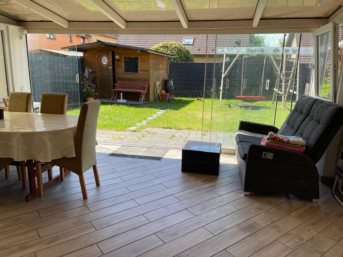 Ausgang vom Wintergarten